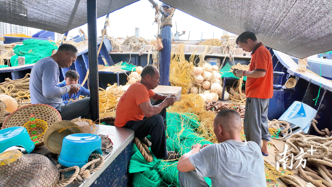 港湾的大型, 问题