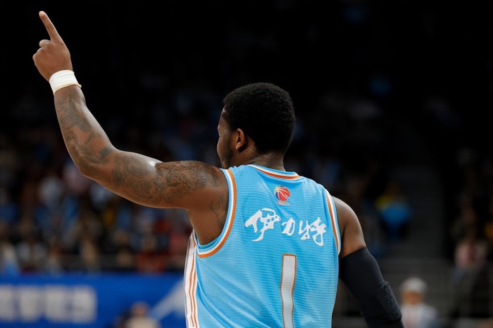 在上赛季的, Osqxv